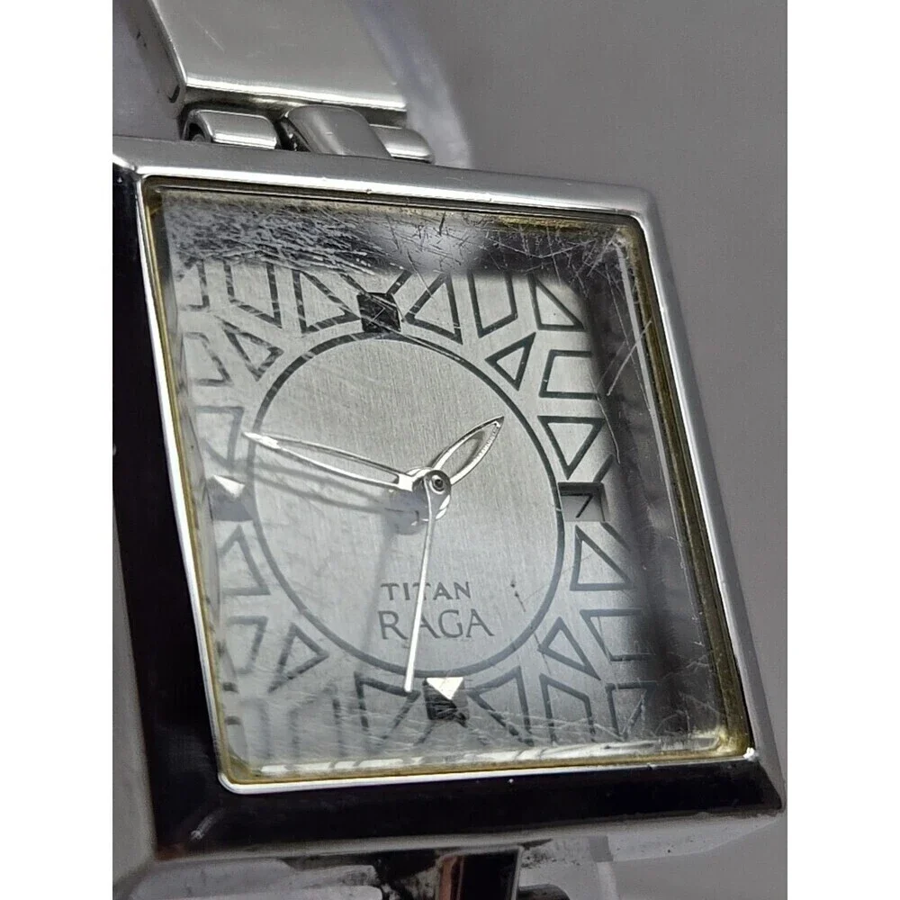 Titan Raga 2509SAA Womens Square Silver Dial Bracelet Quartz Watch New Battery